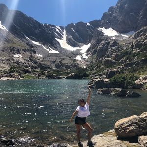 Meet your Posher, Nina